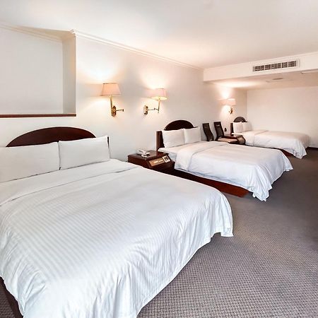 Tzu Chi Hotel Pingtung Eksteriør billede