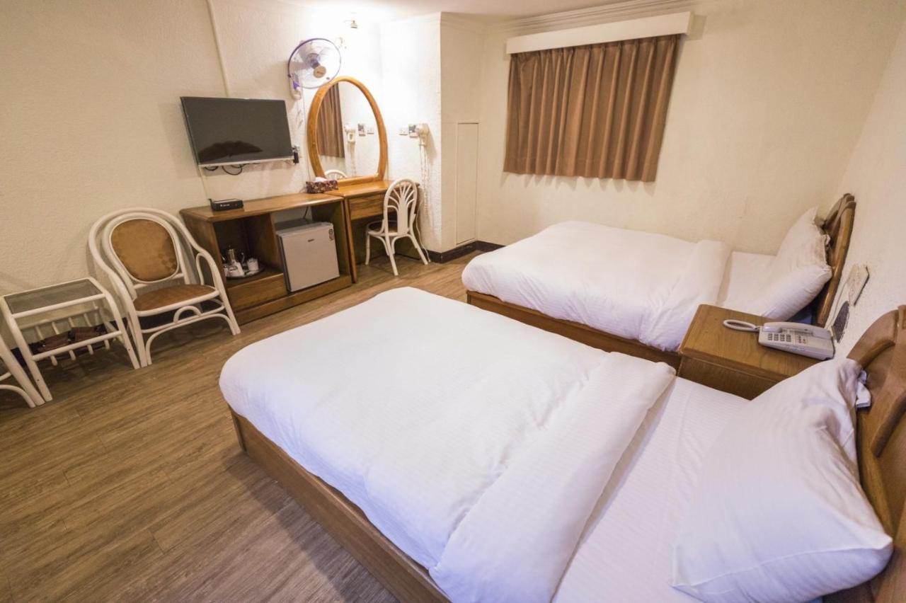Tzu Chi Hotel Pingtung Eksteriør billede